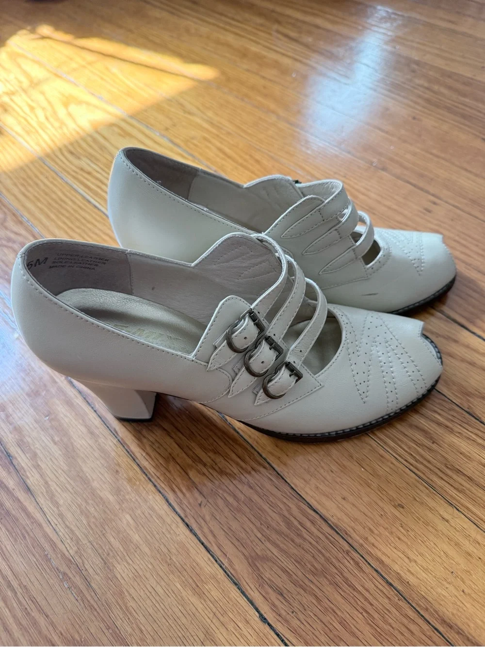 Remix Vintage Shoes Aviator- Triple-Strap Mary Jane Heels - Picture 3 of 7